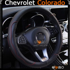 Bọc vô lăng xe Chevrolet Colorado da cao cấp lót caosu non - OTOALO