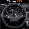 Bọc vô lăng chữ D cut Vinfast VF9 da cacbon cao cấp - OTOALO